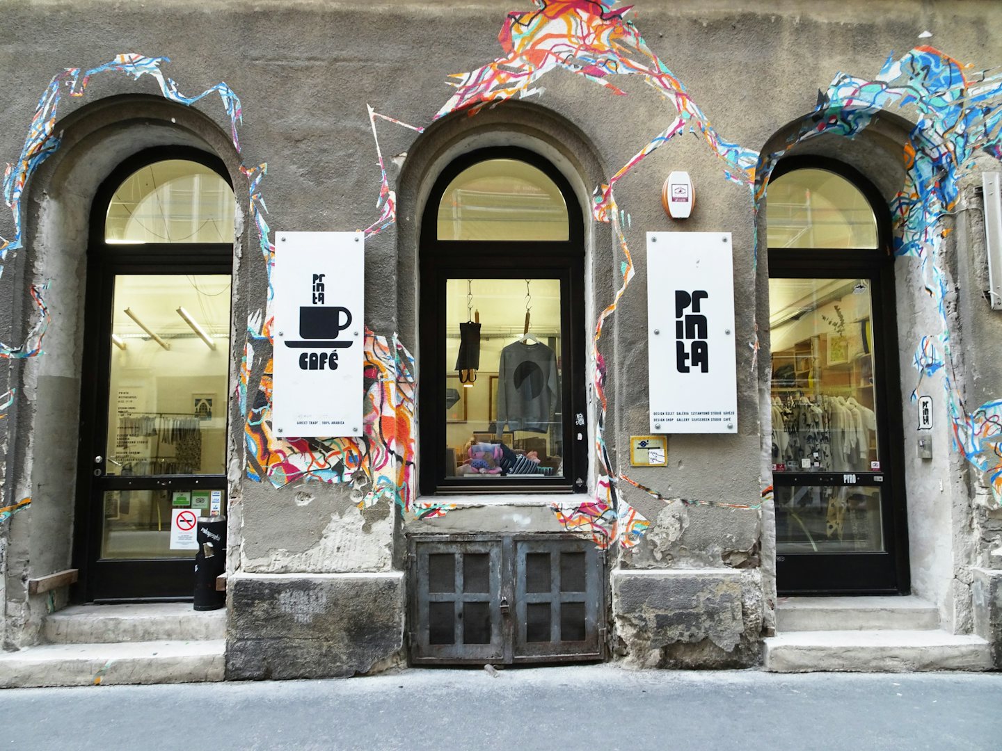 façade of Printa shop