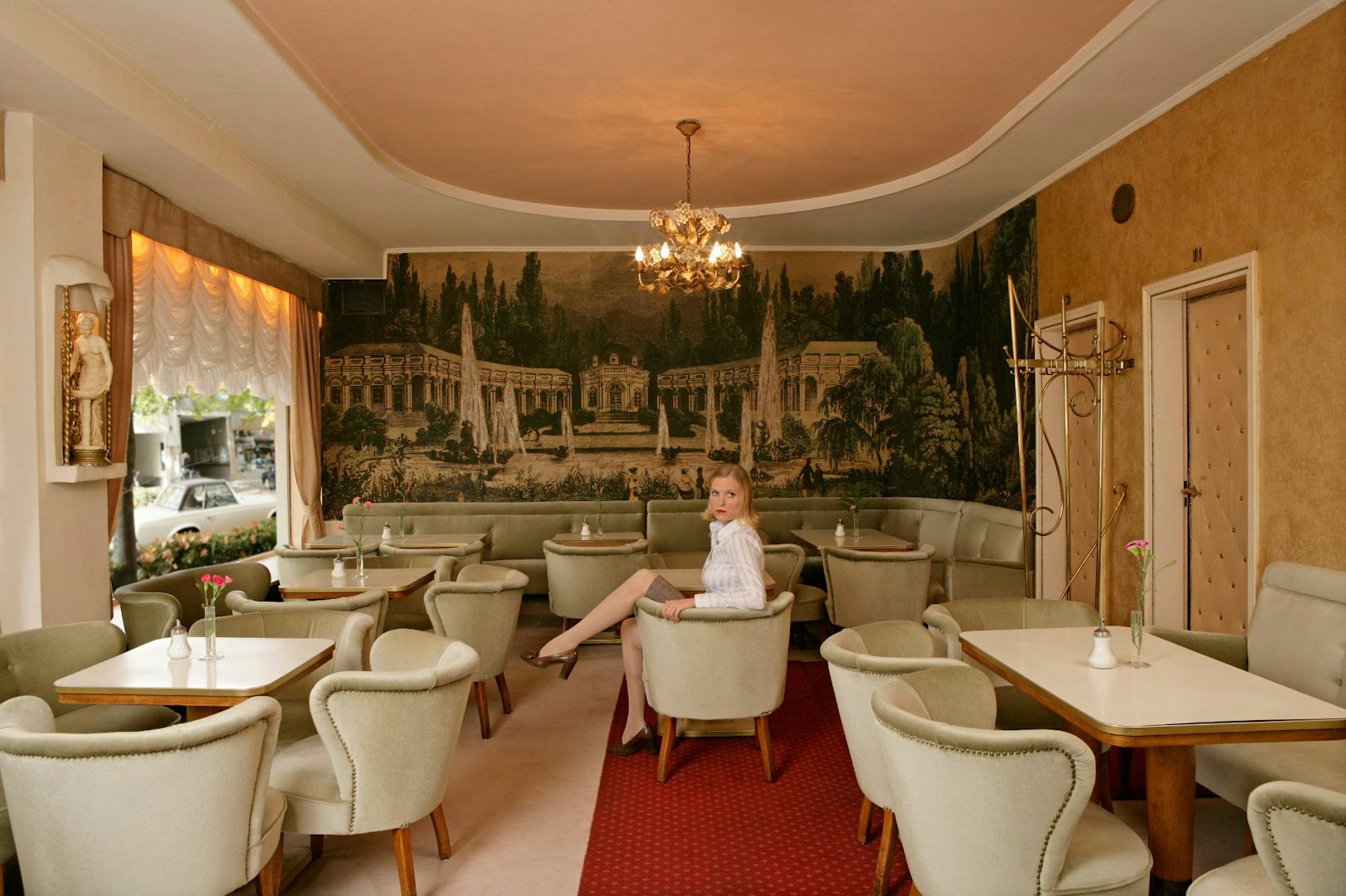 interior Cafe Jasmin