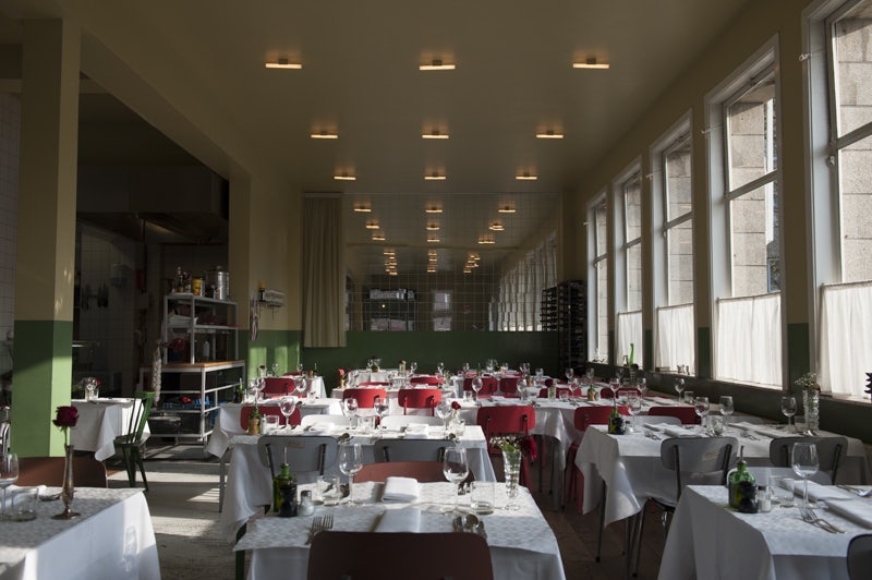 restaurant interior of Café Modern