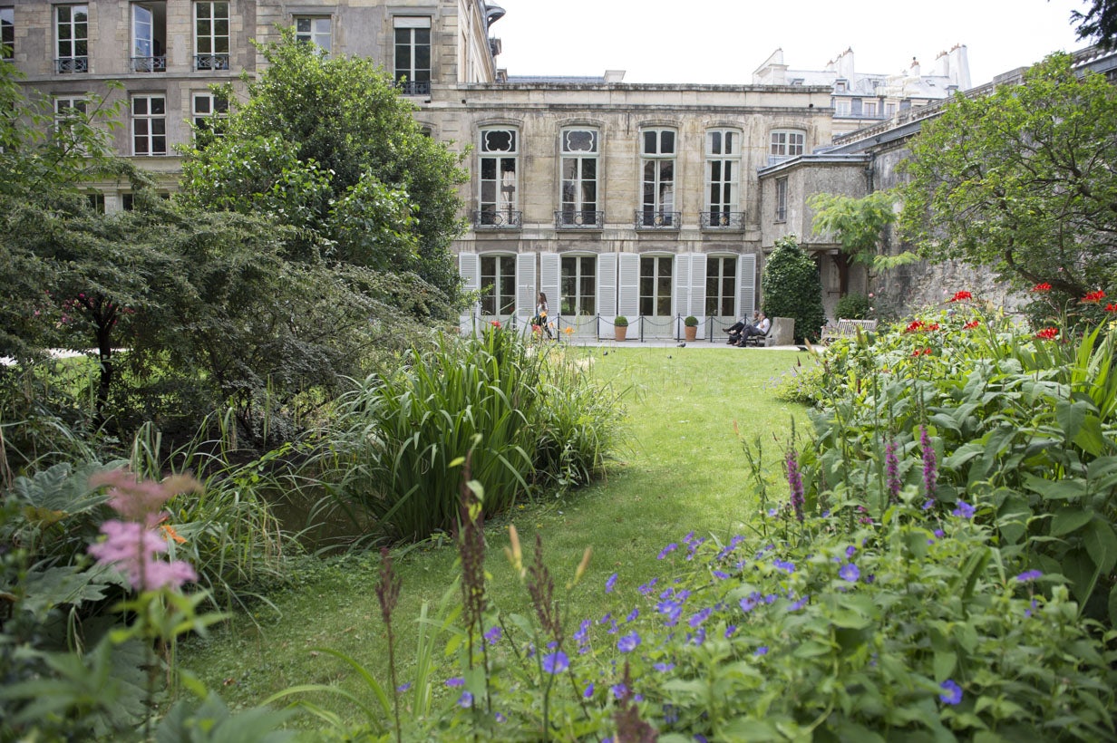 Les Jardins des Hôtels d'Assy et de Breteuil