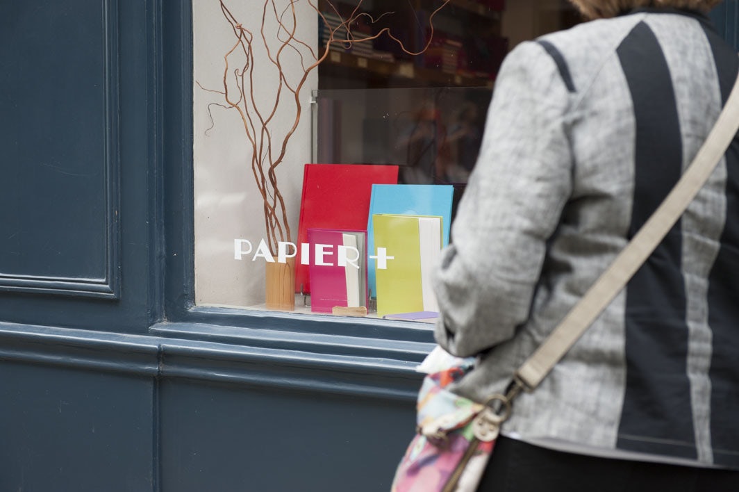 window of Papier plus