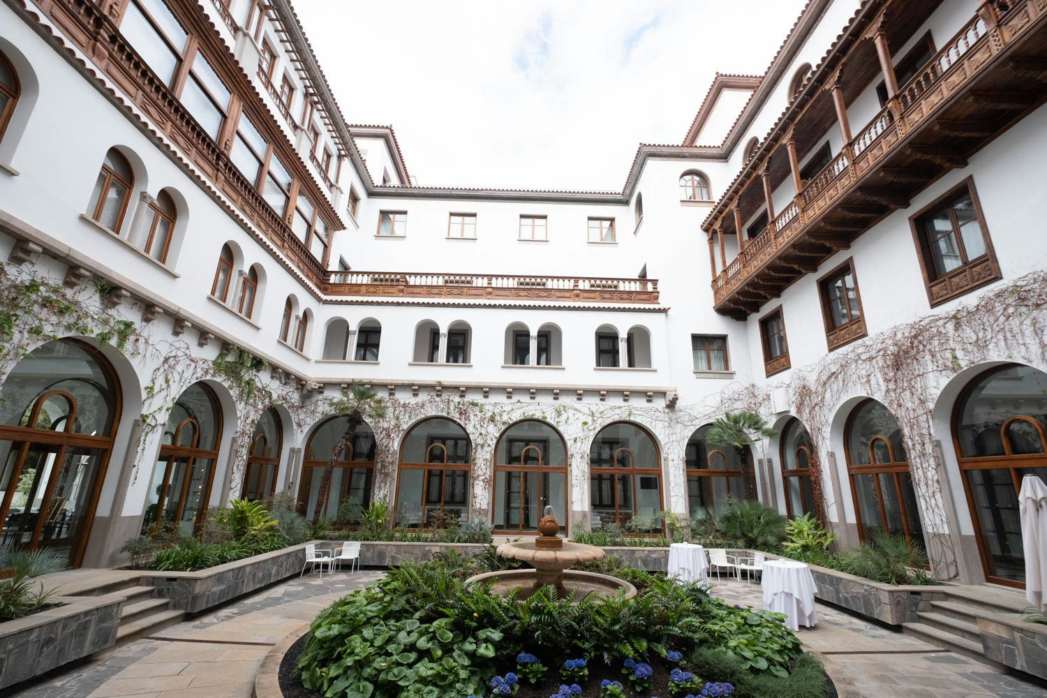 courtyard of Hotel Mencey