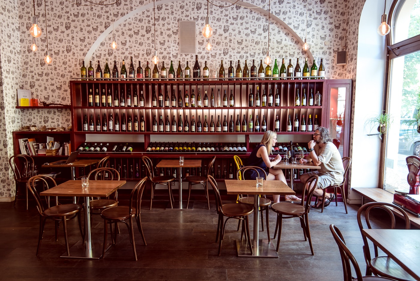 interior of bar Veltlin