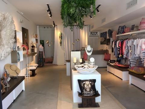 women's fashion and accessories at Iniva store