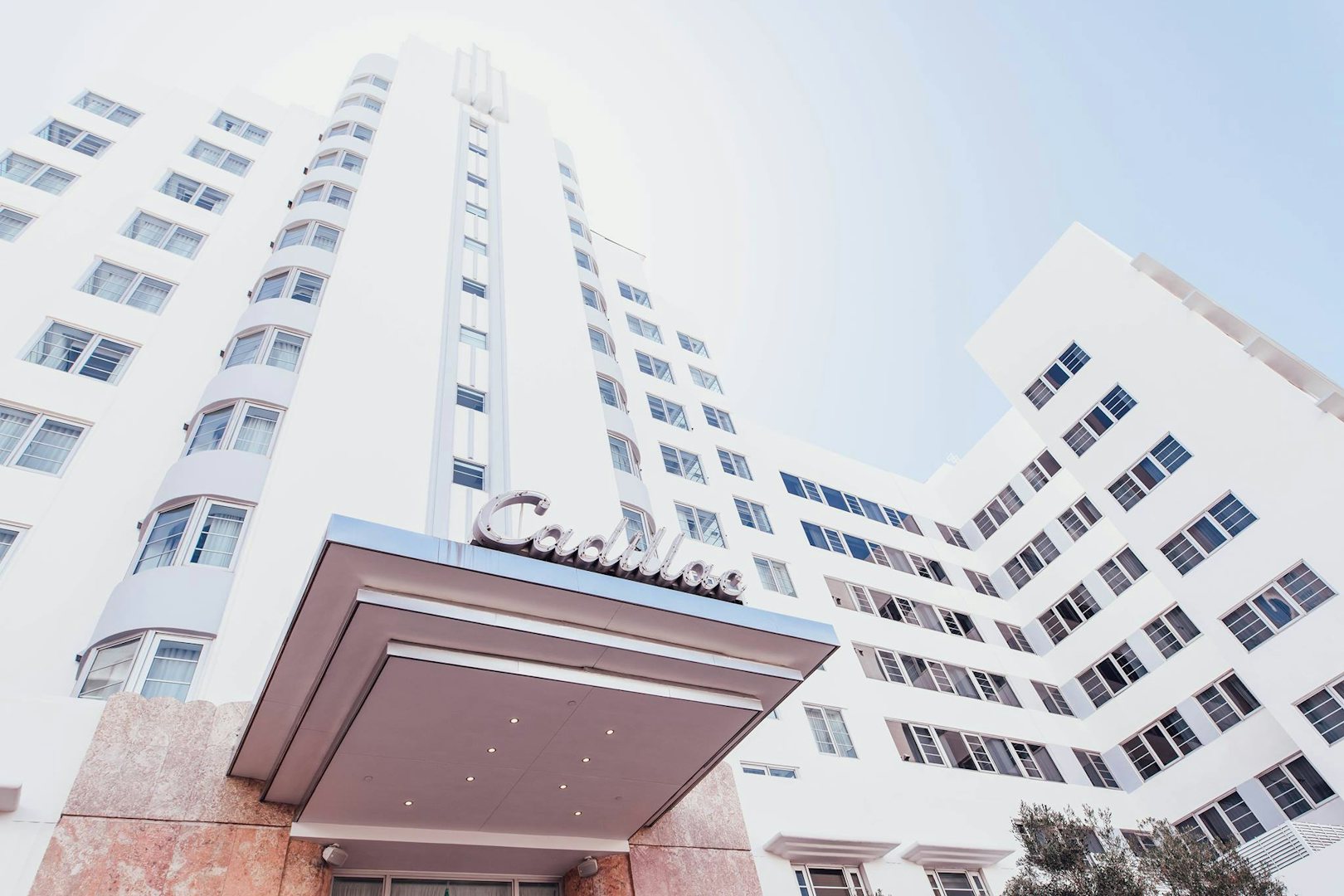 white exterior of the Courtyard Cadillac in Miami