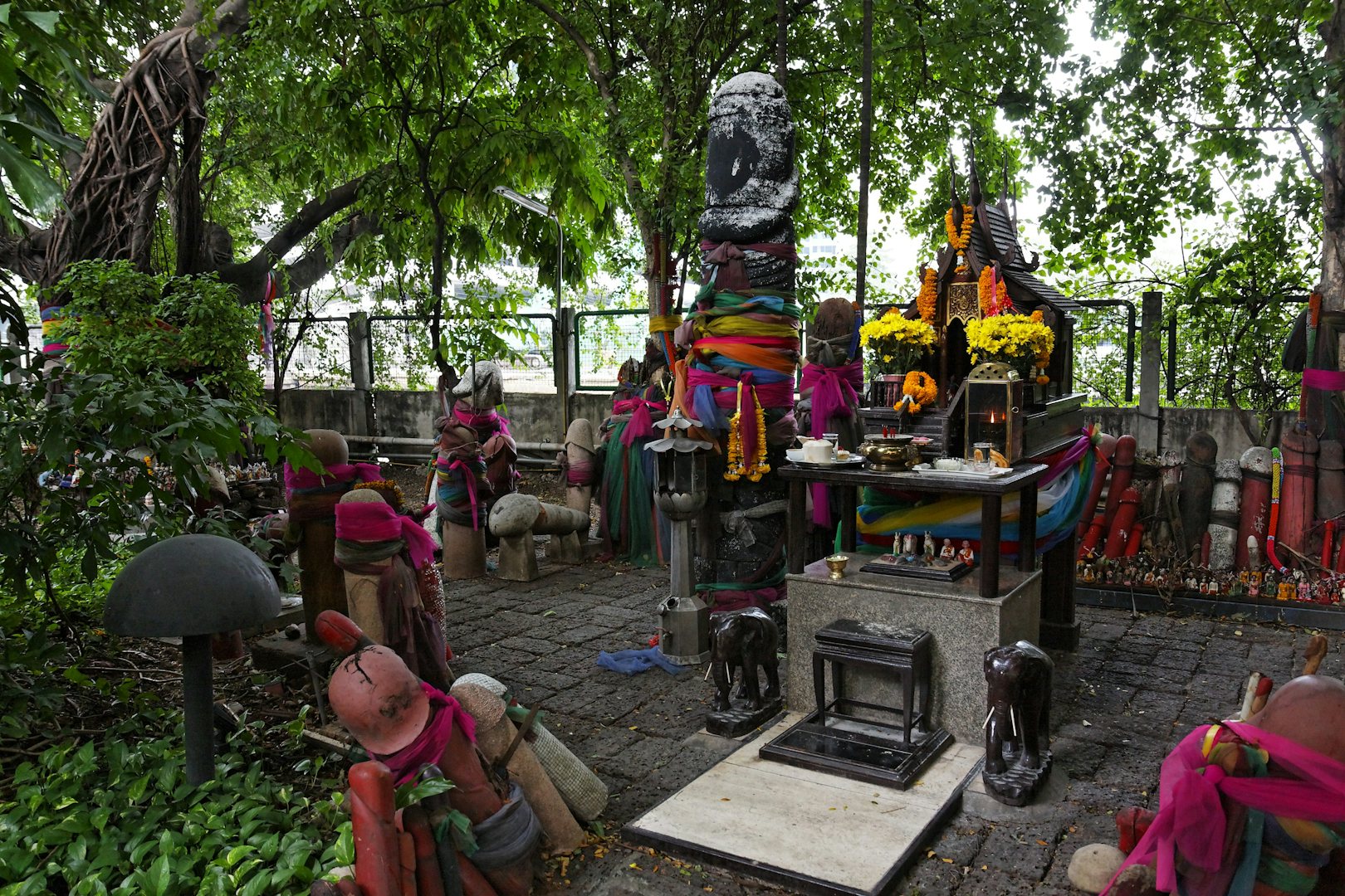 penis shrine of Chao Mae Tubtim