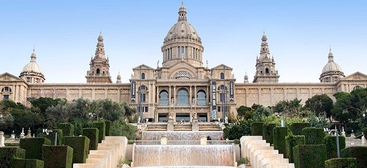 outside view MNAC Palau Nacional