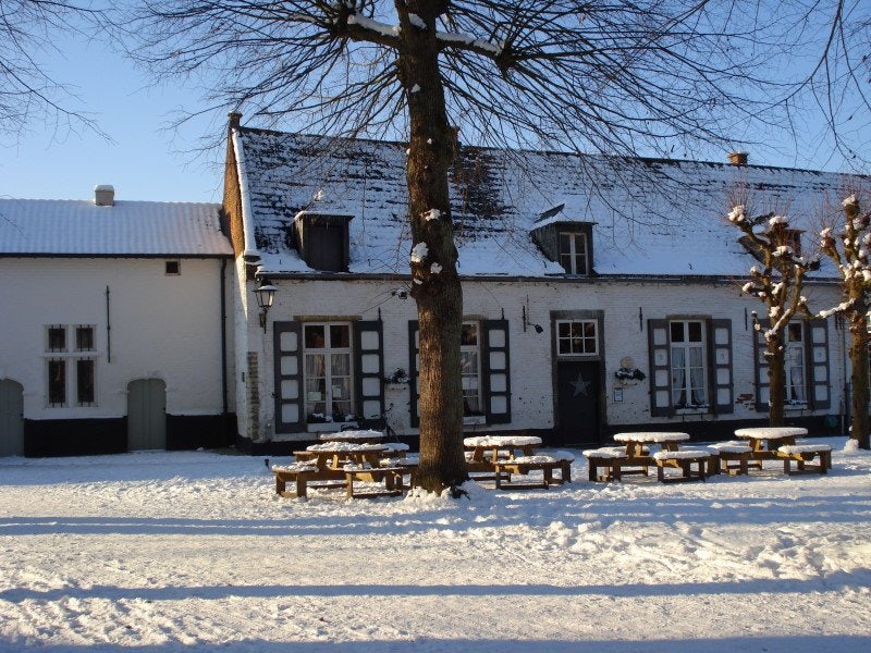 terrace of Estaminet in den Rozenkrans during winter