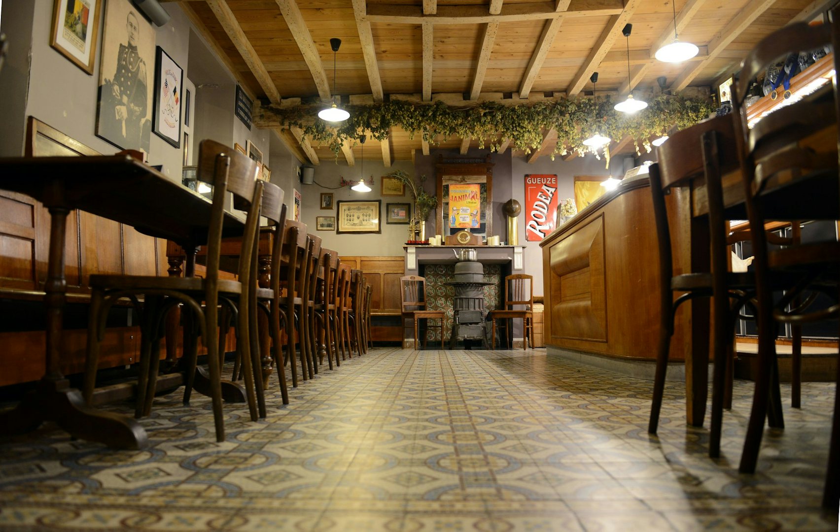 cafe interior of In de Verzekering Tegen de Grote Dorst