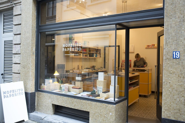 exterior of Mofelito Paperito