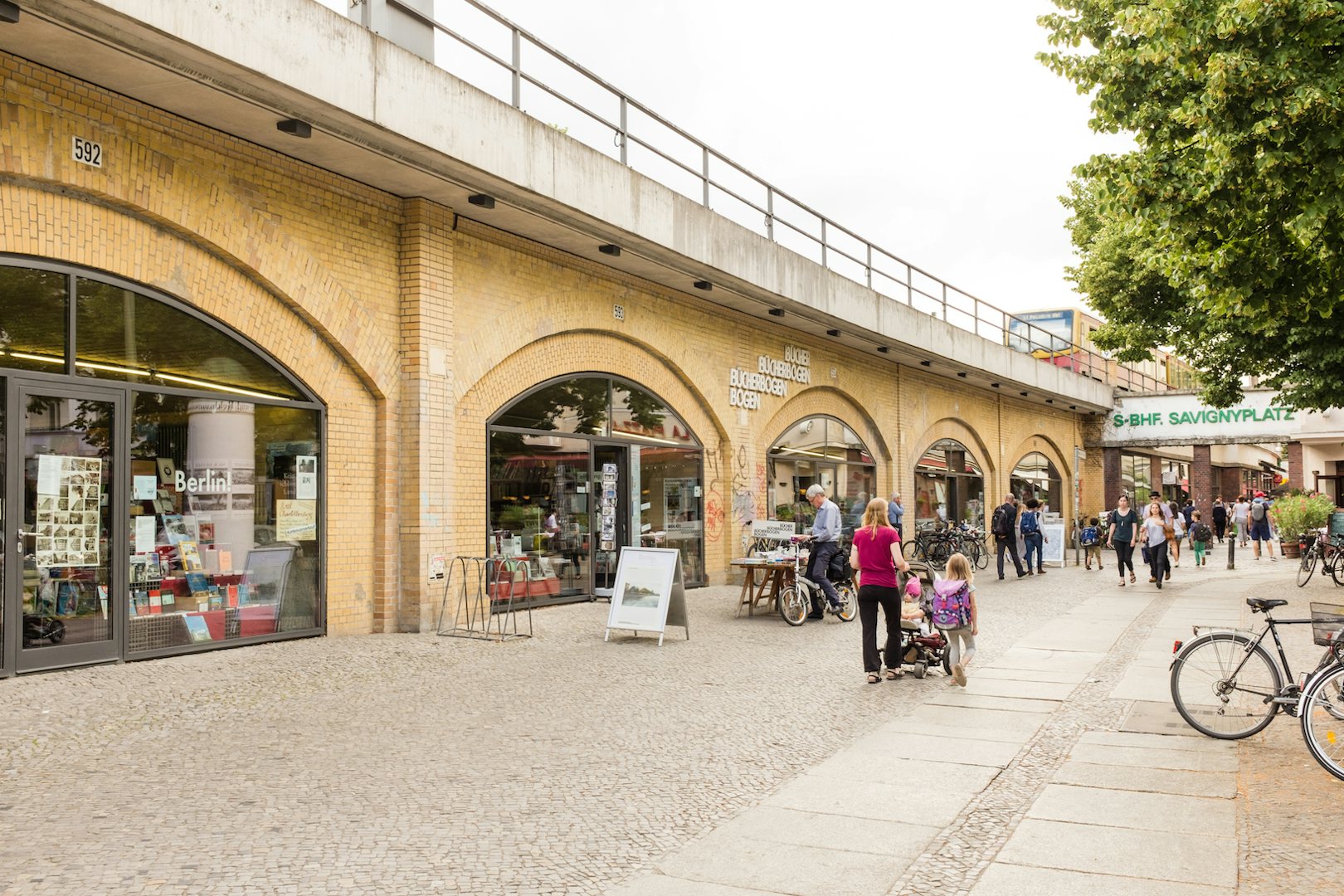 Berlin - Bücherbogen Am Savignyplatz