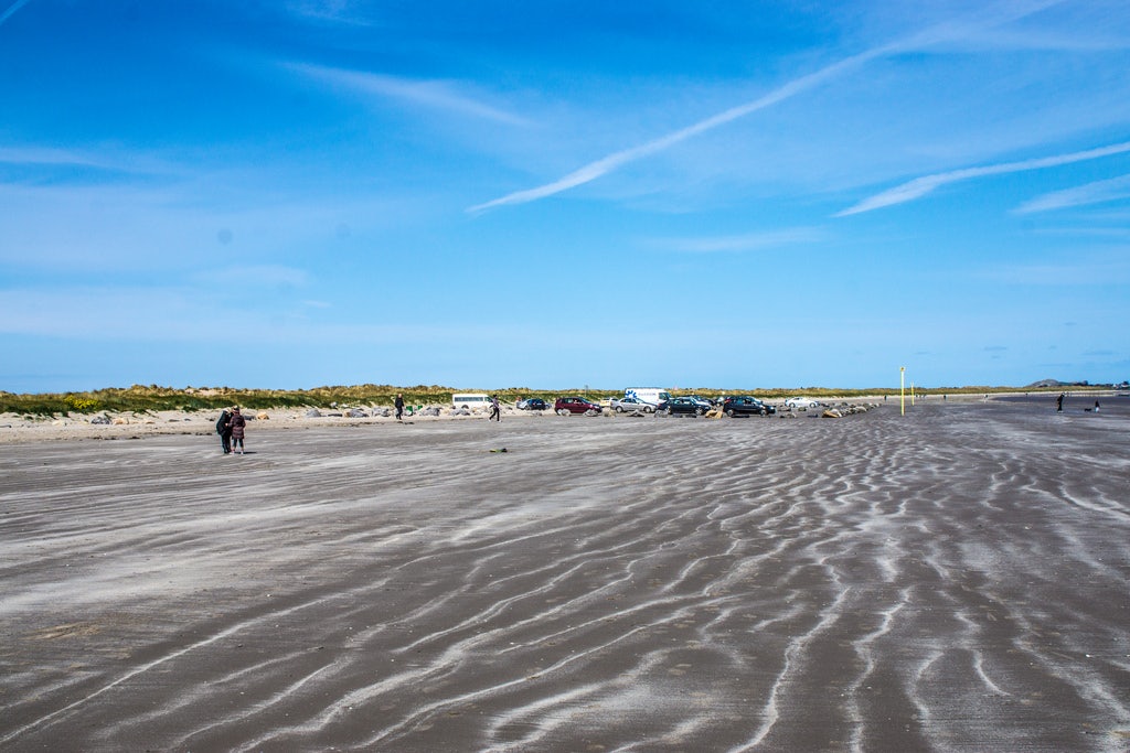 The cheapest way to get from Skerries to Newbridge costs only 9, and before that of an ecclesiastical settlement dating from the 5th century. Skerries to Newbridge - 7 ways to travel via train, bus, tram