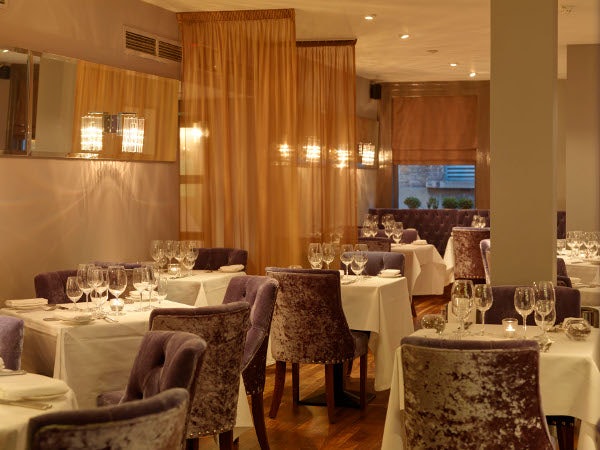 interior One Pico restaurant