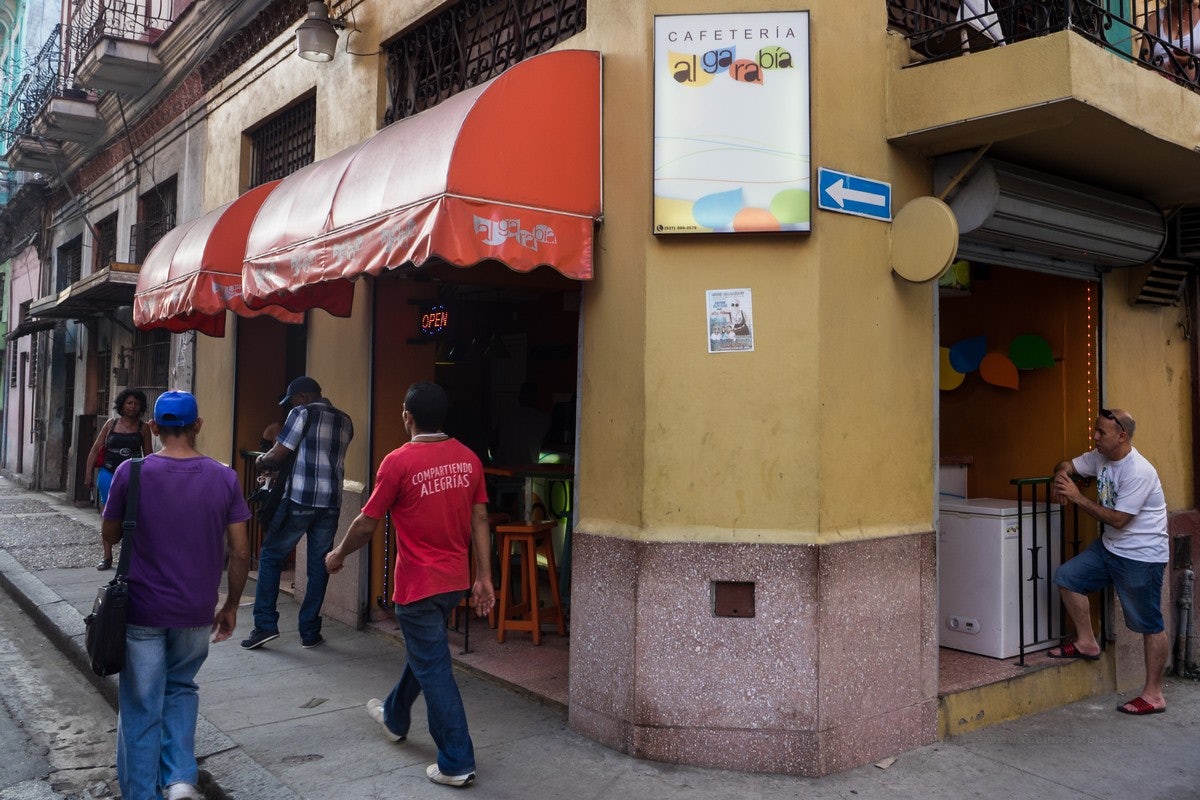 Algarabía street view