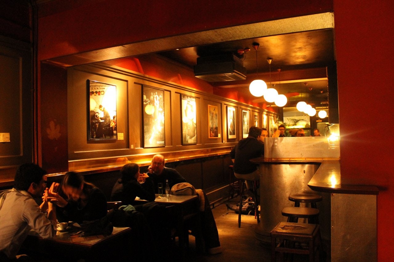 interior of bar Manteca 