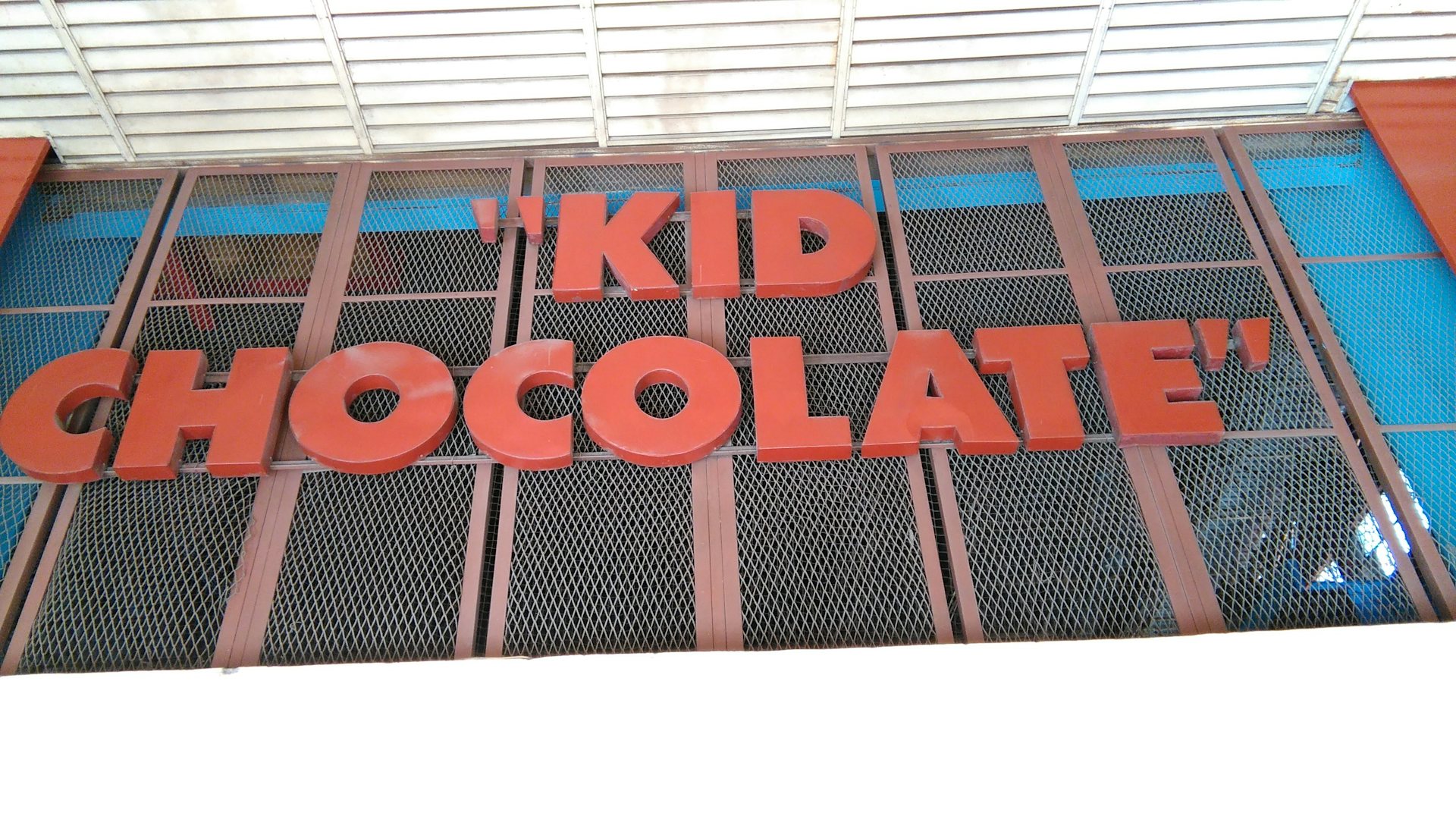 street sign Kid Chocolate