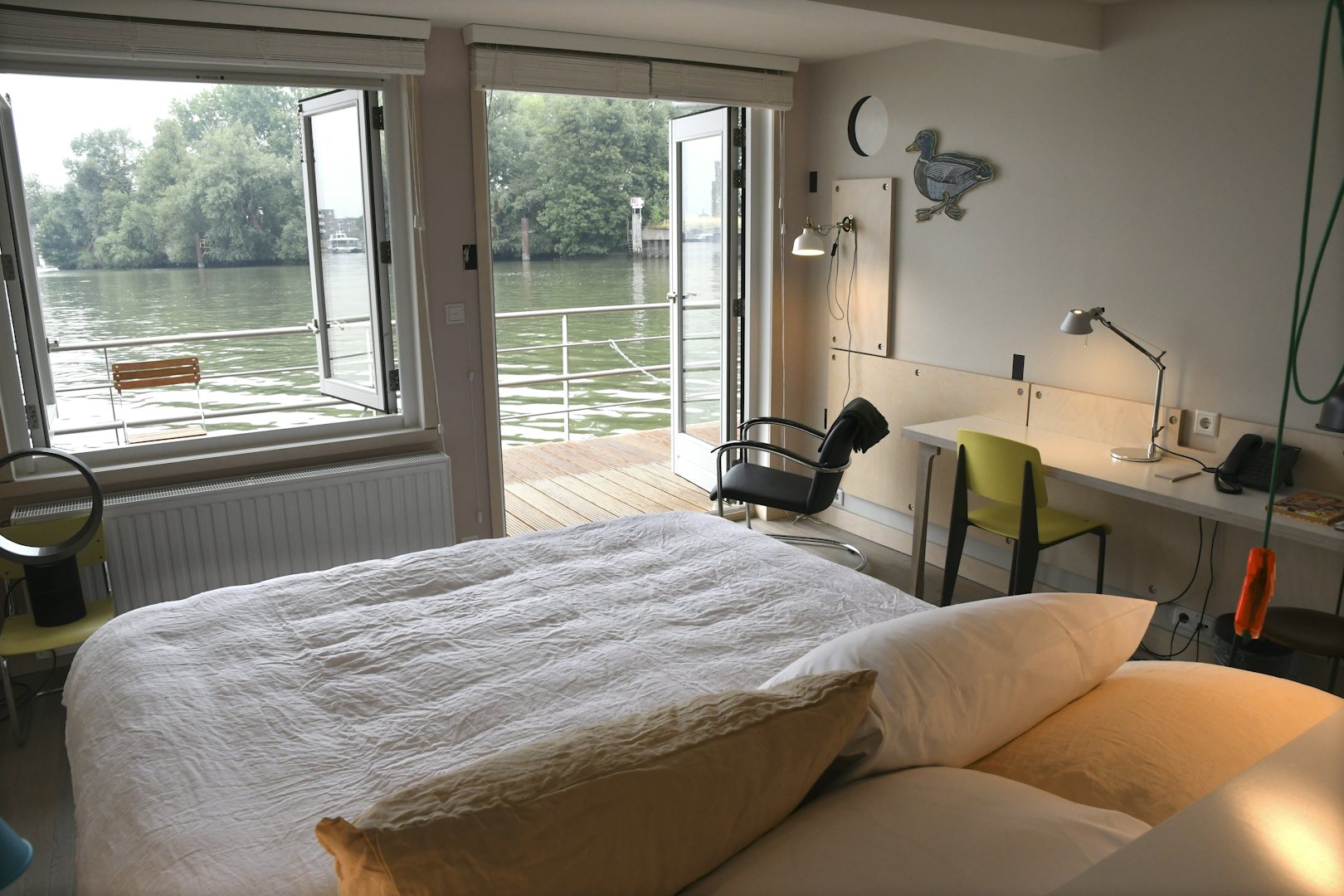 floating room at Villa Augustus