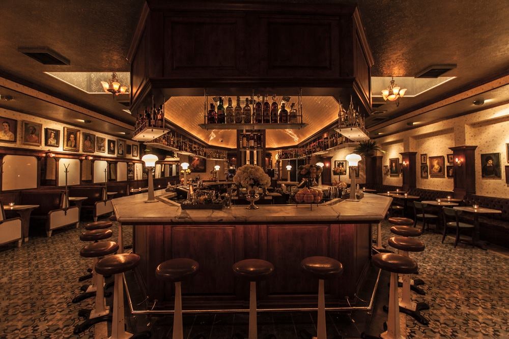 Harlowe bar interior