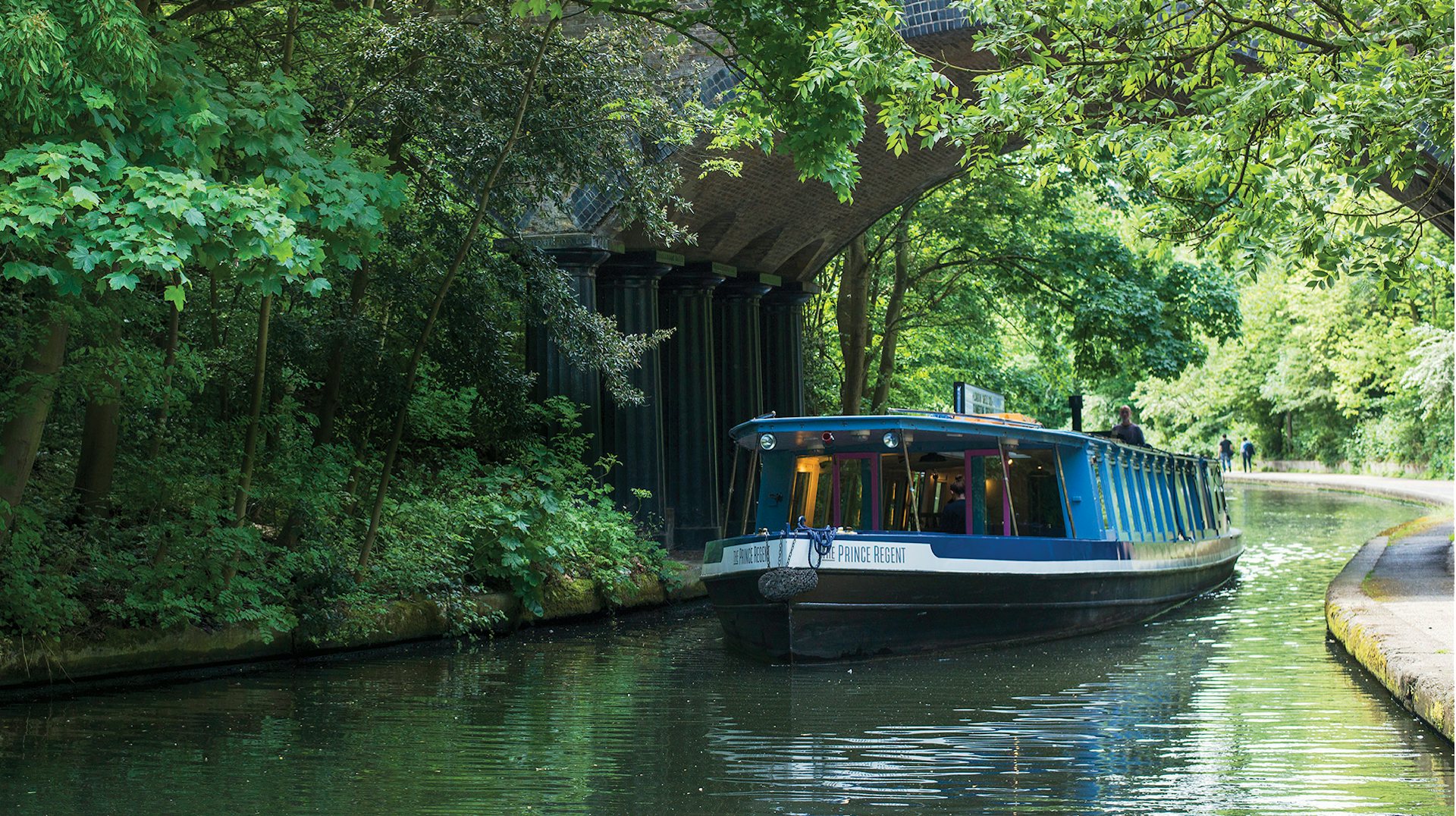 boat restaurant London Shell Co on a river