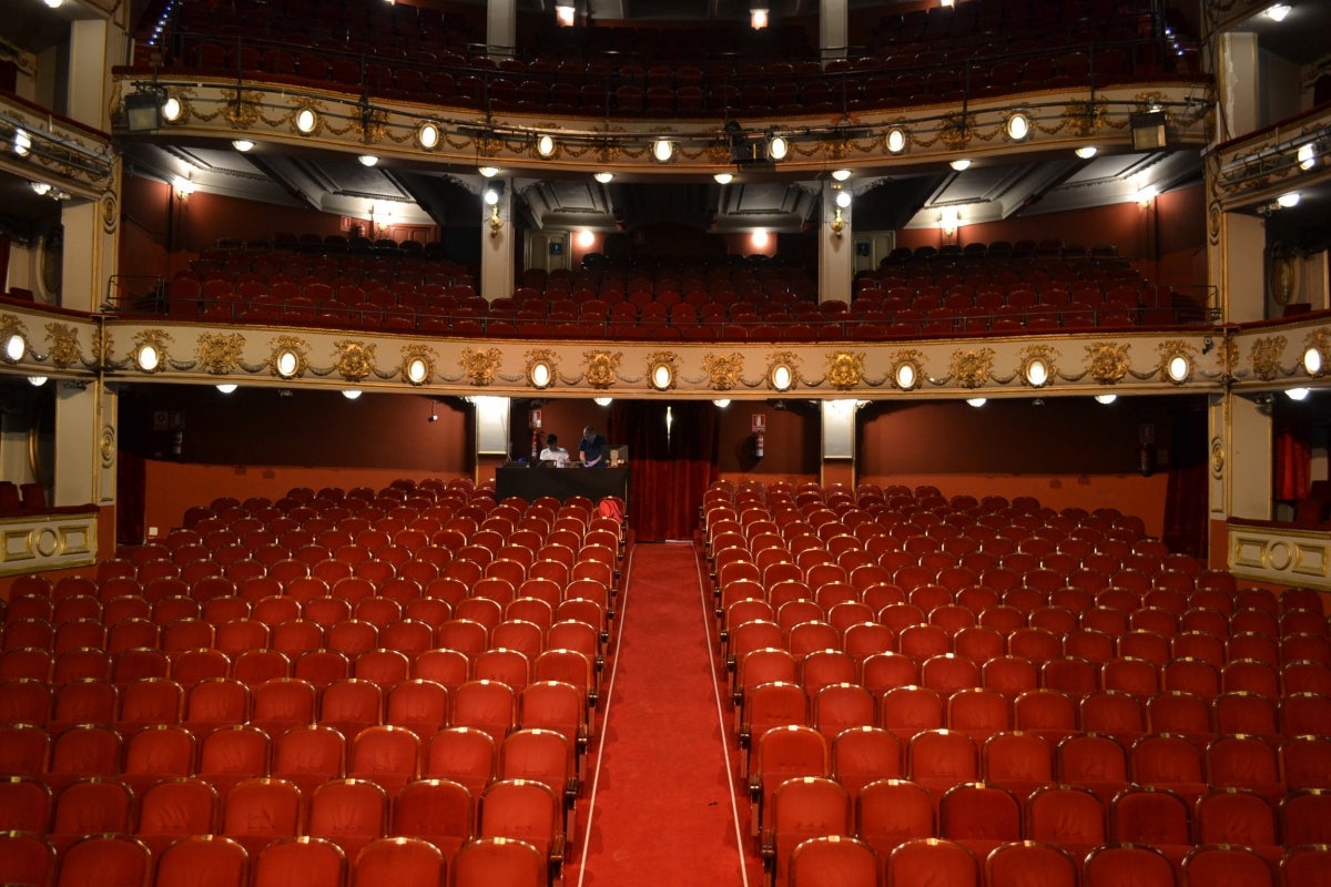 interior teatro calderón