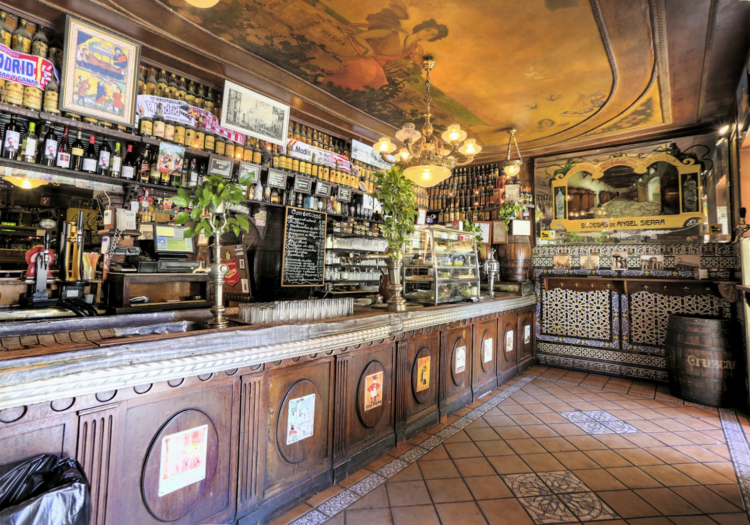 interior Angel Sierra
