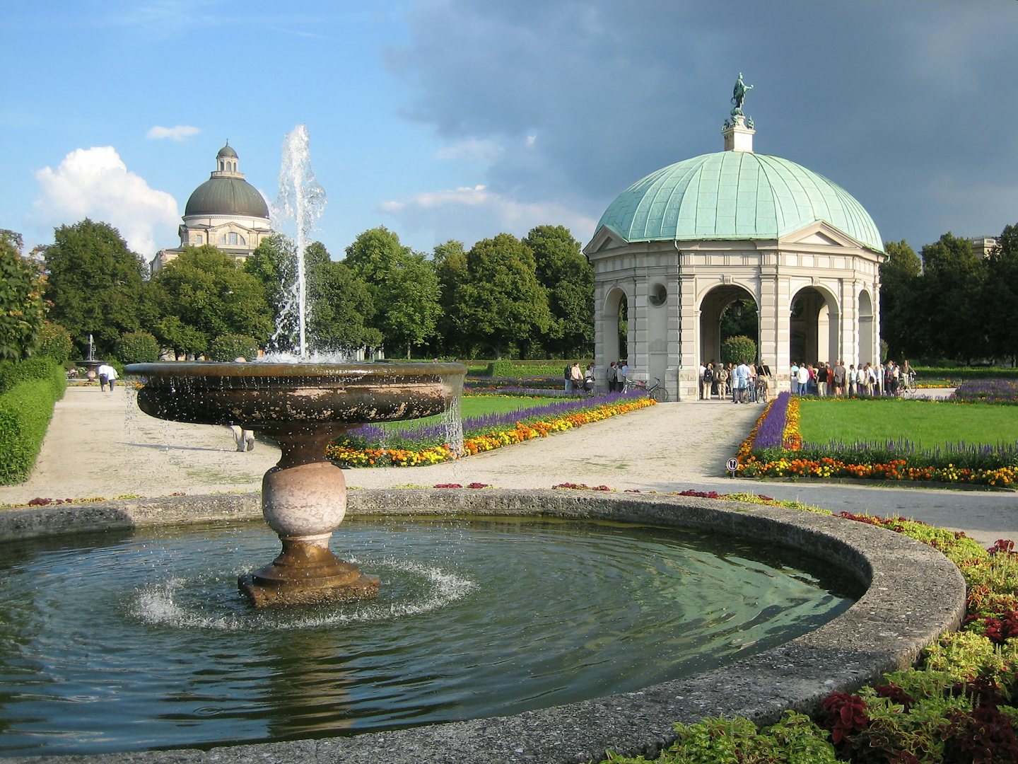 Hofgarten fountain