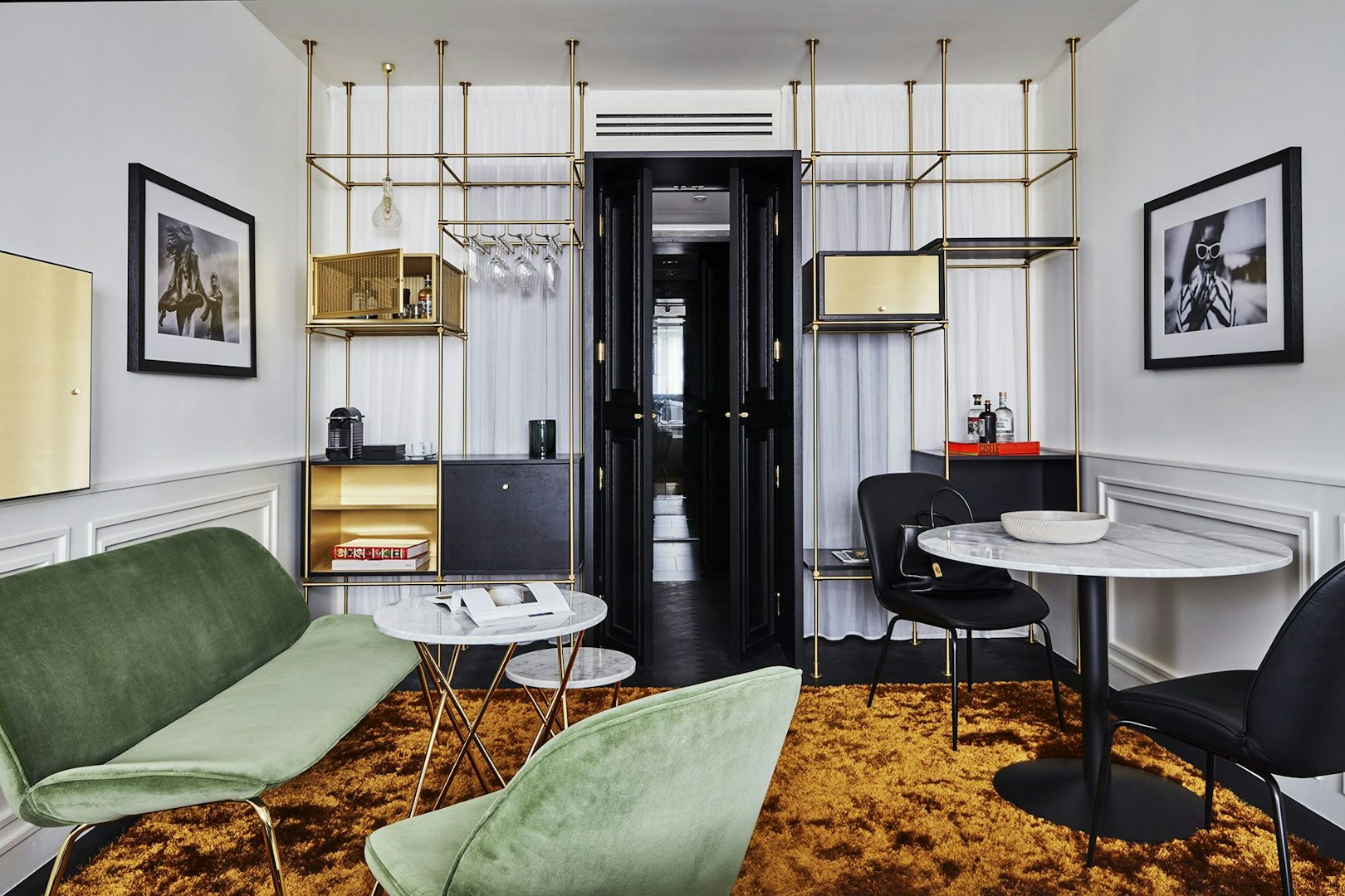 Roomers suite