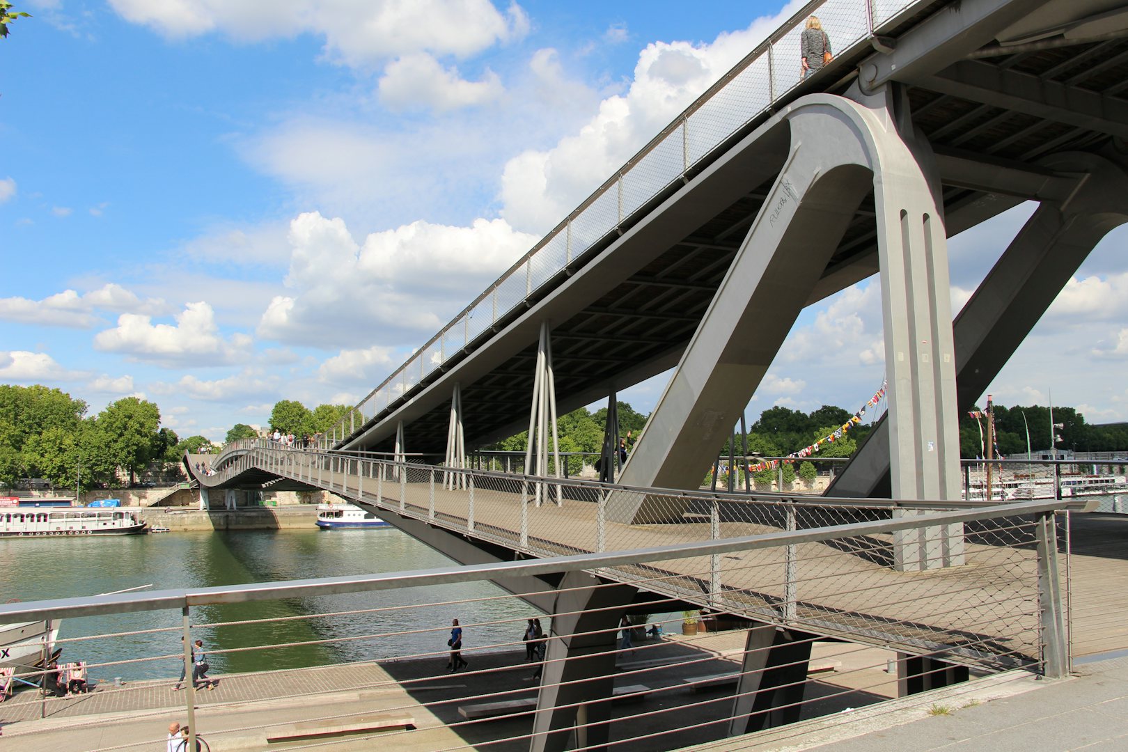 Passerelle de Simone de Beauvoir