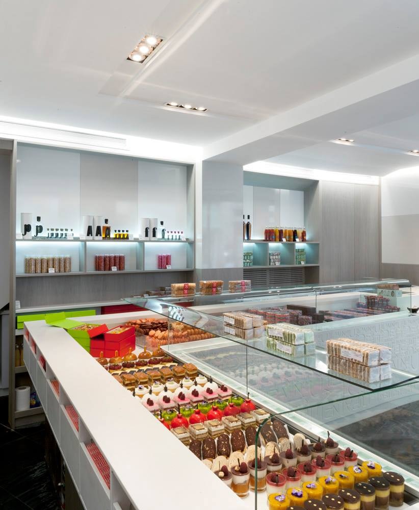 interior of pâtisserie Pain de Sucre