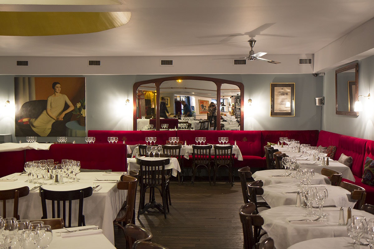 restaurant interior of Hotel du Nord