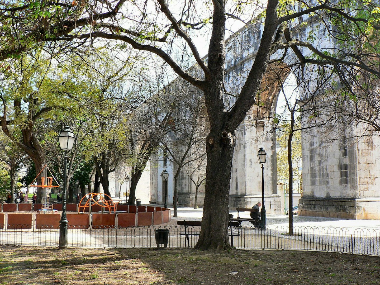 Lisbon - Praça das Amoreiras