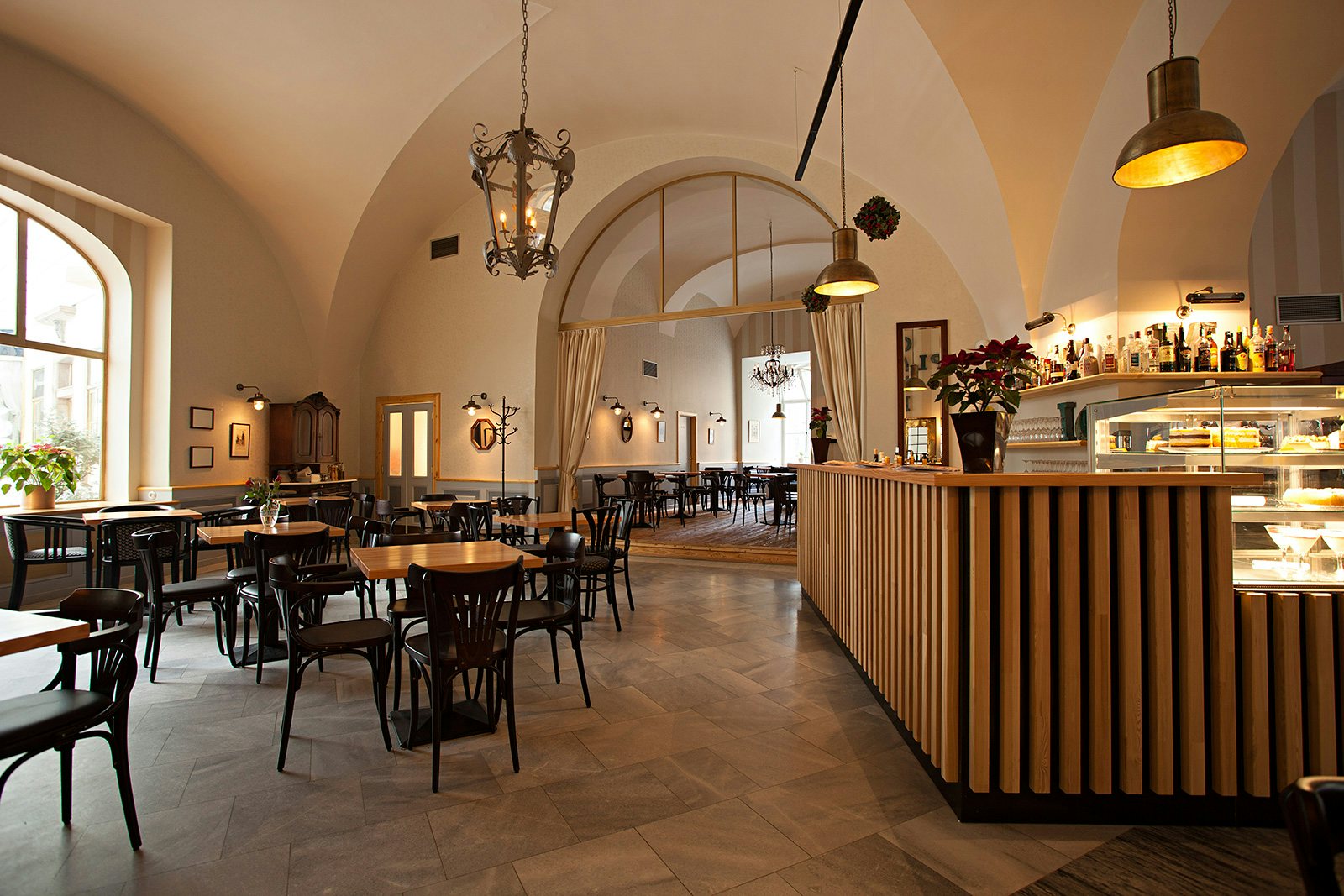 interior of Café Platyz