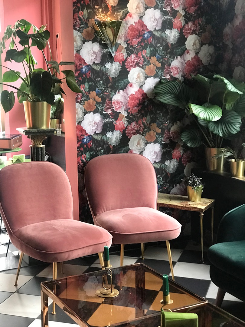 roses and pink interior at Roserouge bar