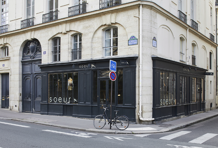 front side of Soeur boutique