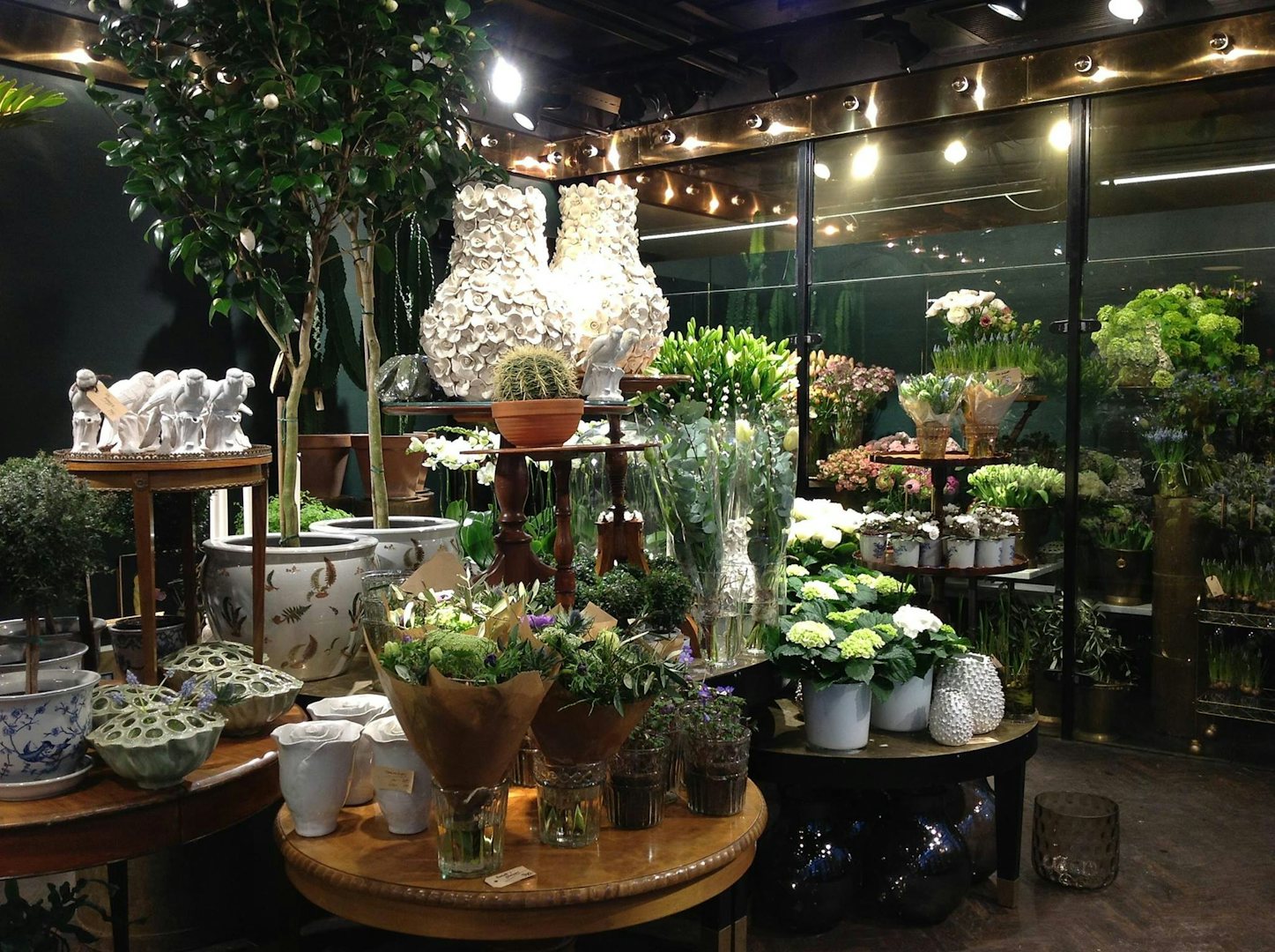 interior of flower shop Floristkompaniet