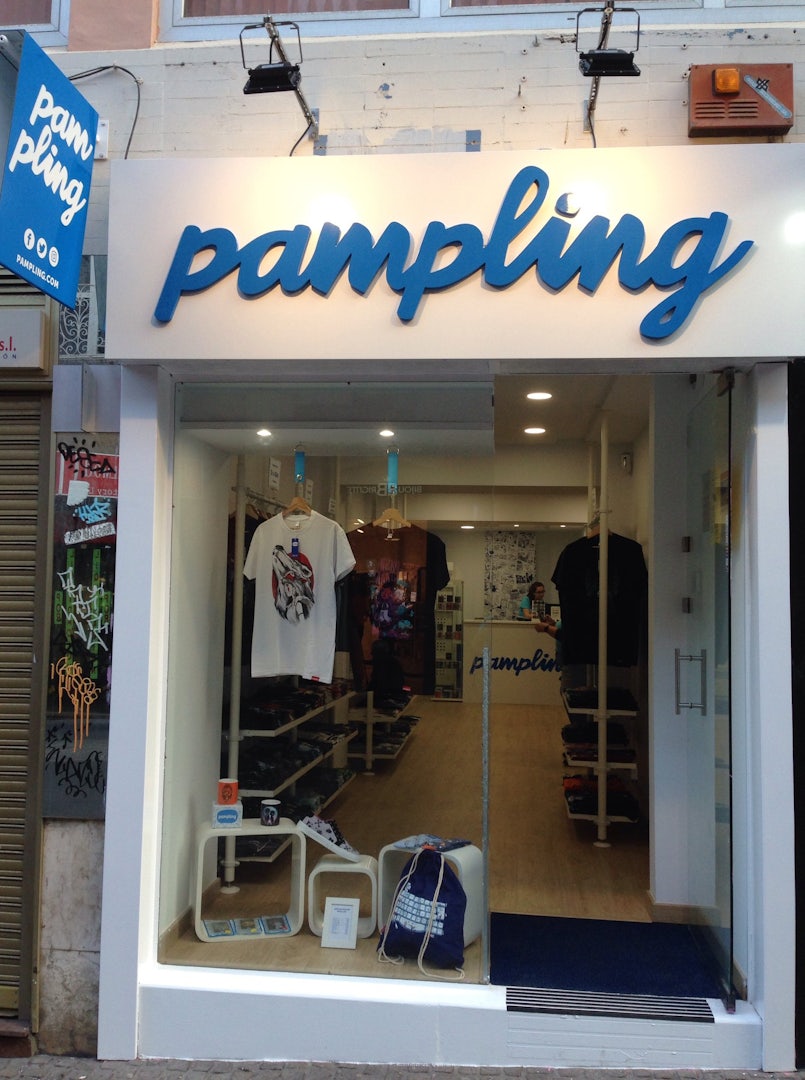 front view of Pampling store