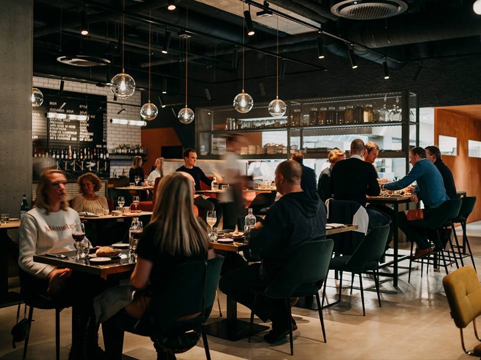 people dining at Bar Alt