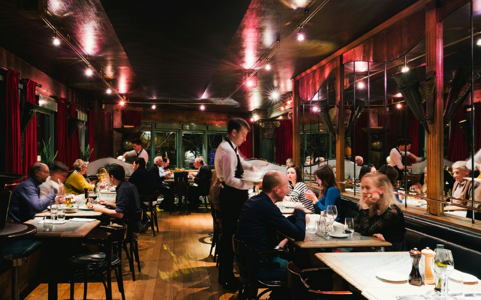 Dock's Café in Antwerp