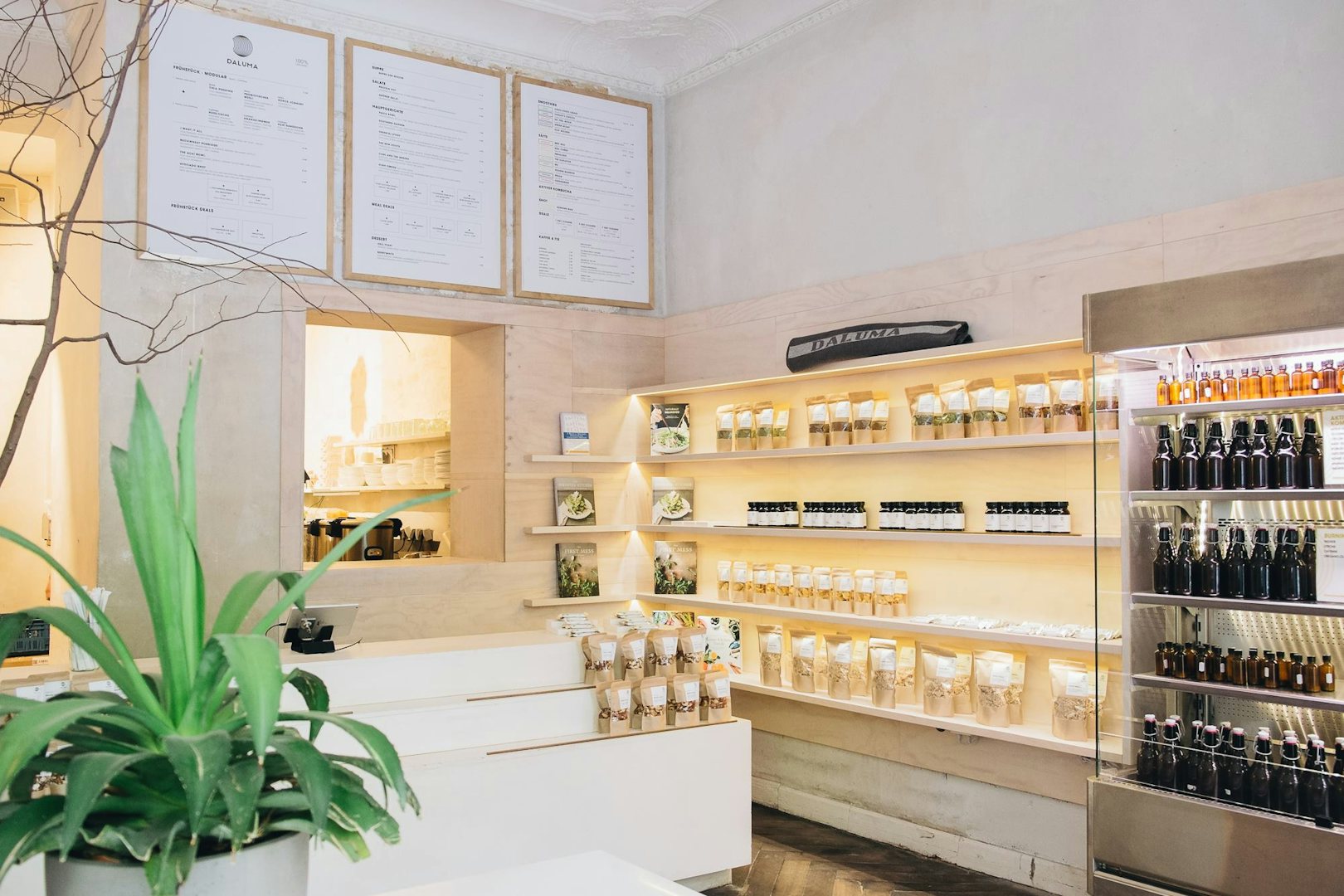 Daluma bar and products