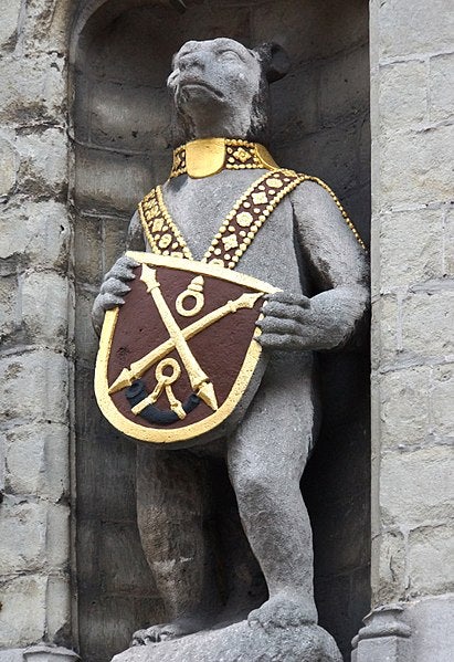 Statue of Bear at Poortersloge