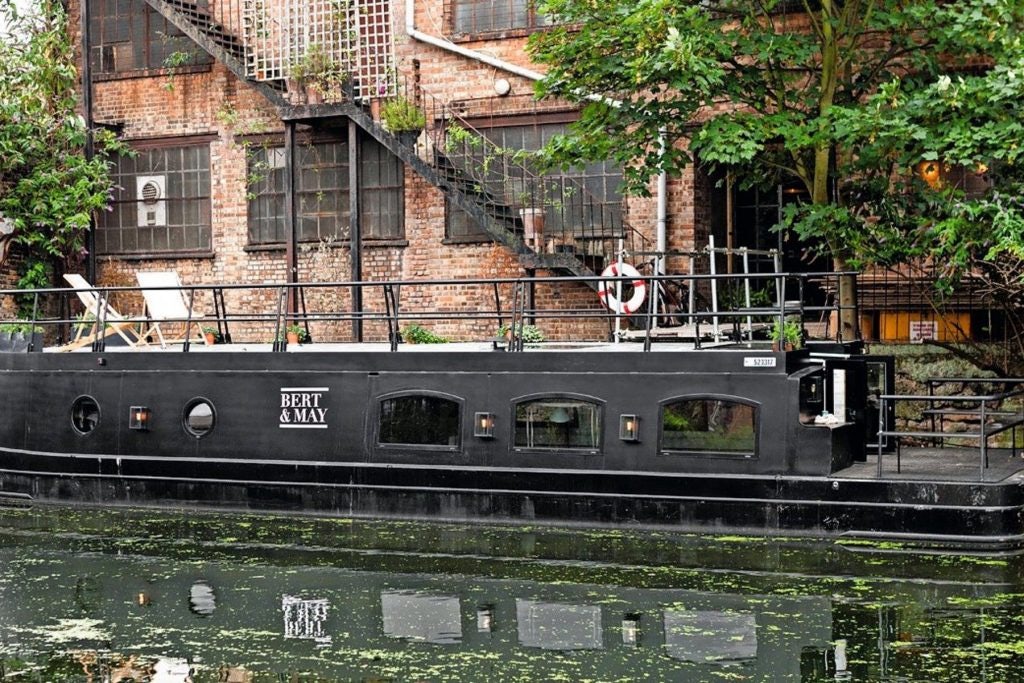 Bert's Barge boat in London