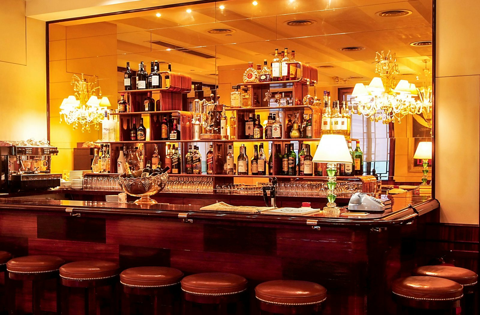 cocktail bar at Cipriani