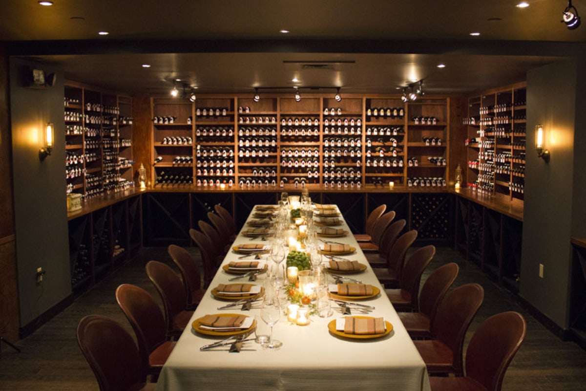 interior of BLACKBARN restaurant