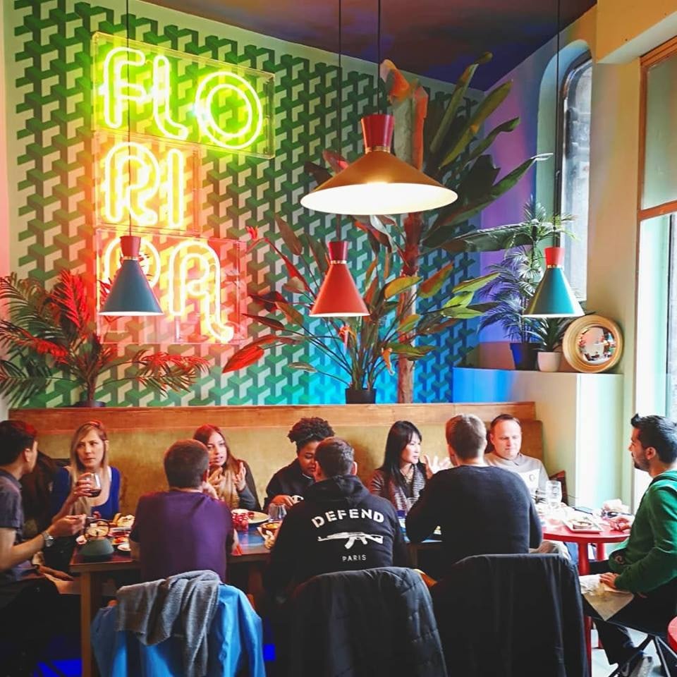people dining at Floripa