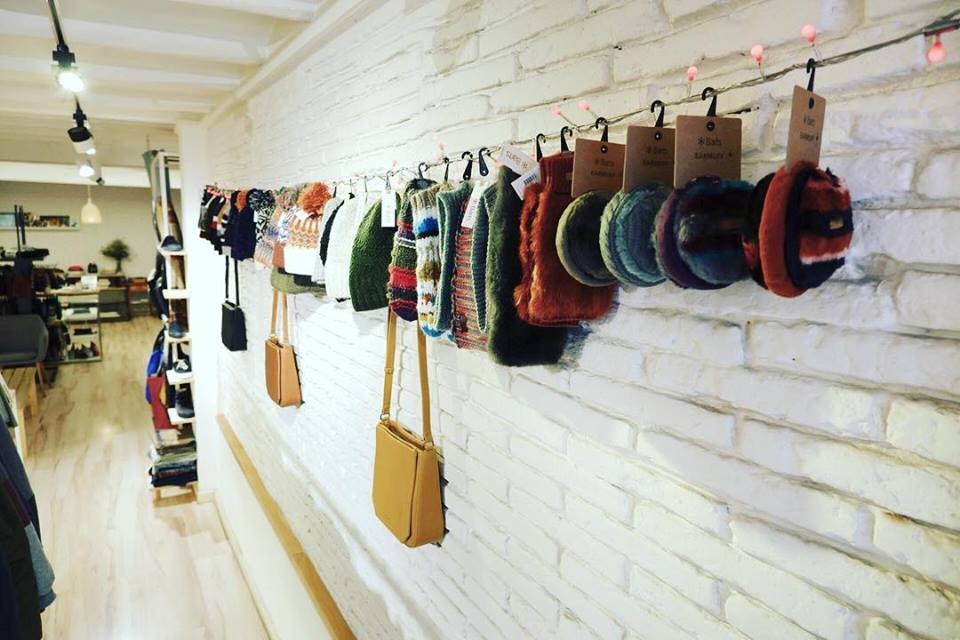 vegan produced handbags at Amapola