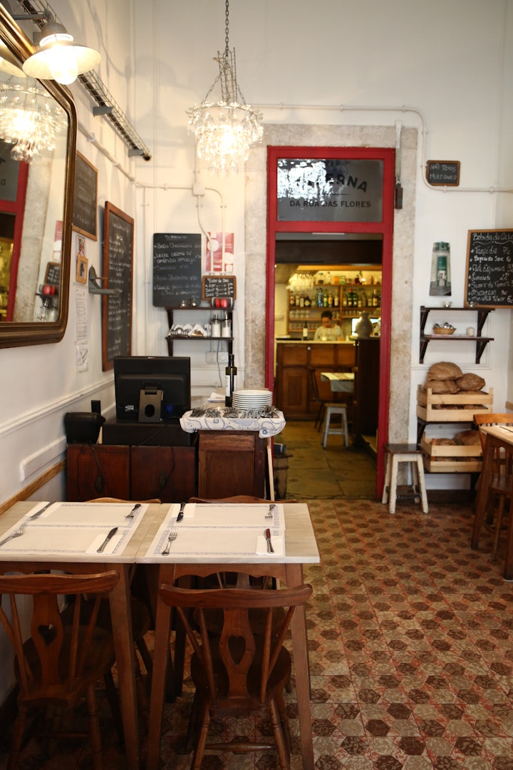 interior of  Taberna da Rua das Flores 