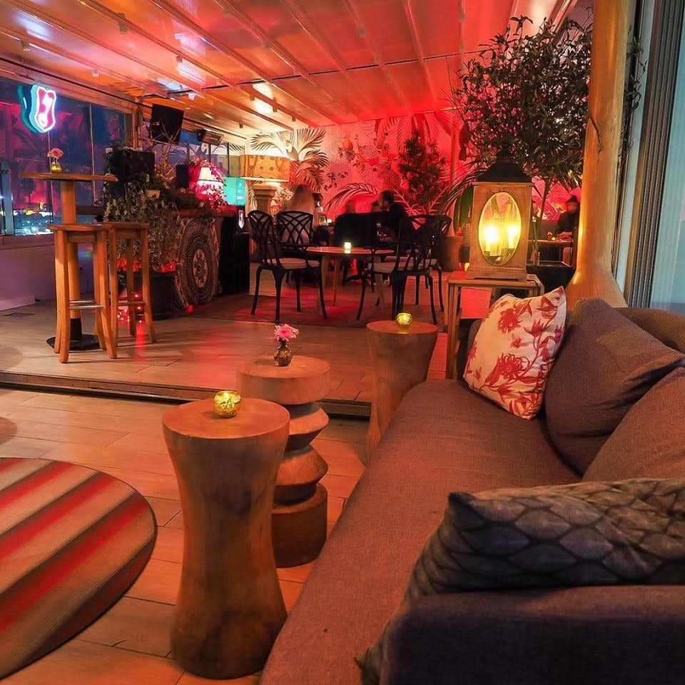 Mentha rooftop bar
