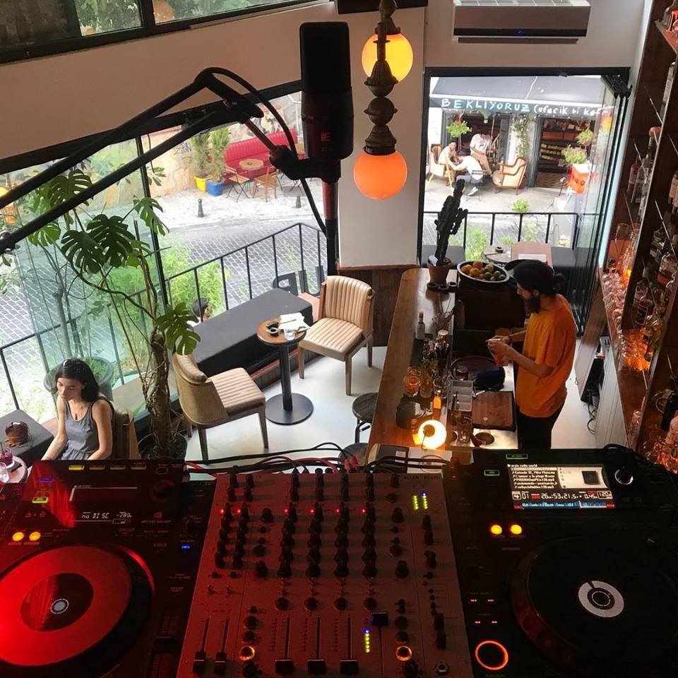 inside Noh Radio