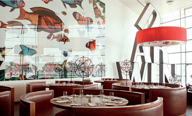 animal decoration at Darwin Café Lisbon