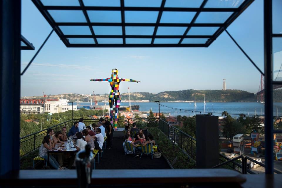 statue and view at Rio Maravilha rooftop bar